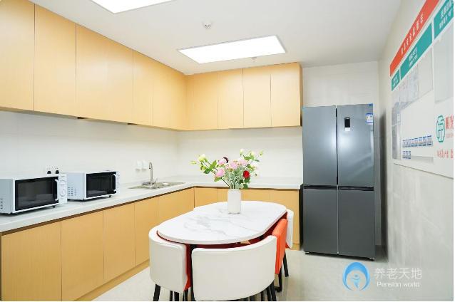 阳光爱护佳医疗护理中心 阳光爱护佳医疗护理中心