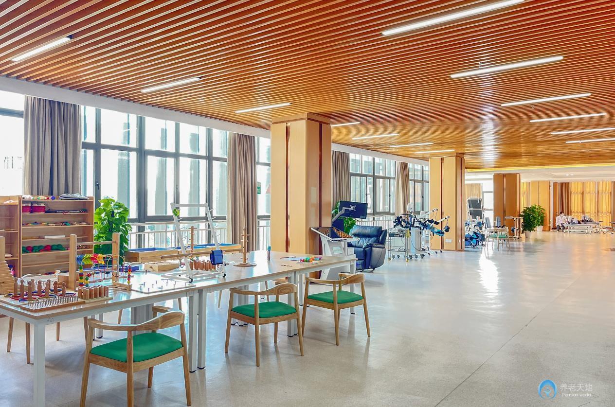 上海中医药大学协爱栋安中医医院